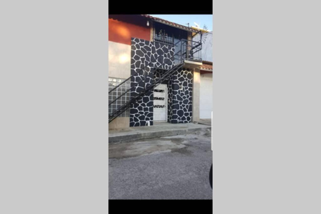 Depto. Maia: A/C, Agua Caliente, Wifi, Tv, Cable. Apartment Palenque Exterior photo